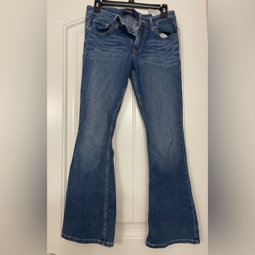 Levi’s Women's Retro Blue Super low 518 Jeans 5 short